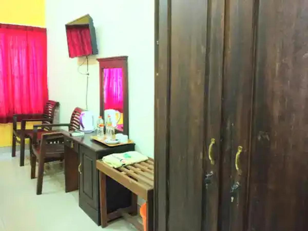 Reddoorz At Hotel Nuansa Ngawi Exterior photo